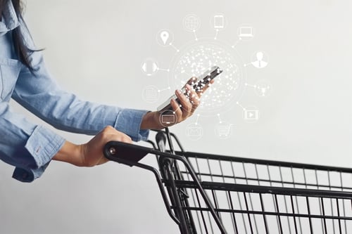 Données online et offline : la réconciliation des parcours permet une activation 360